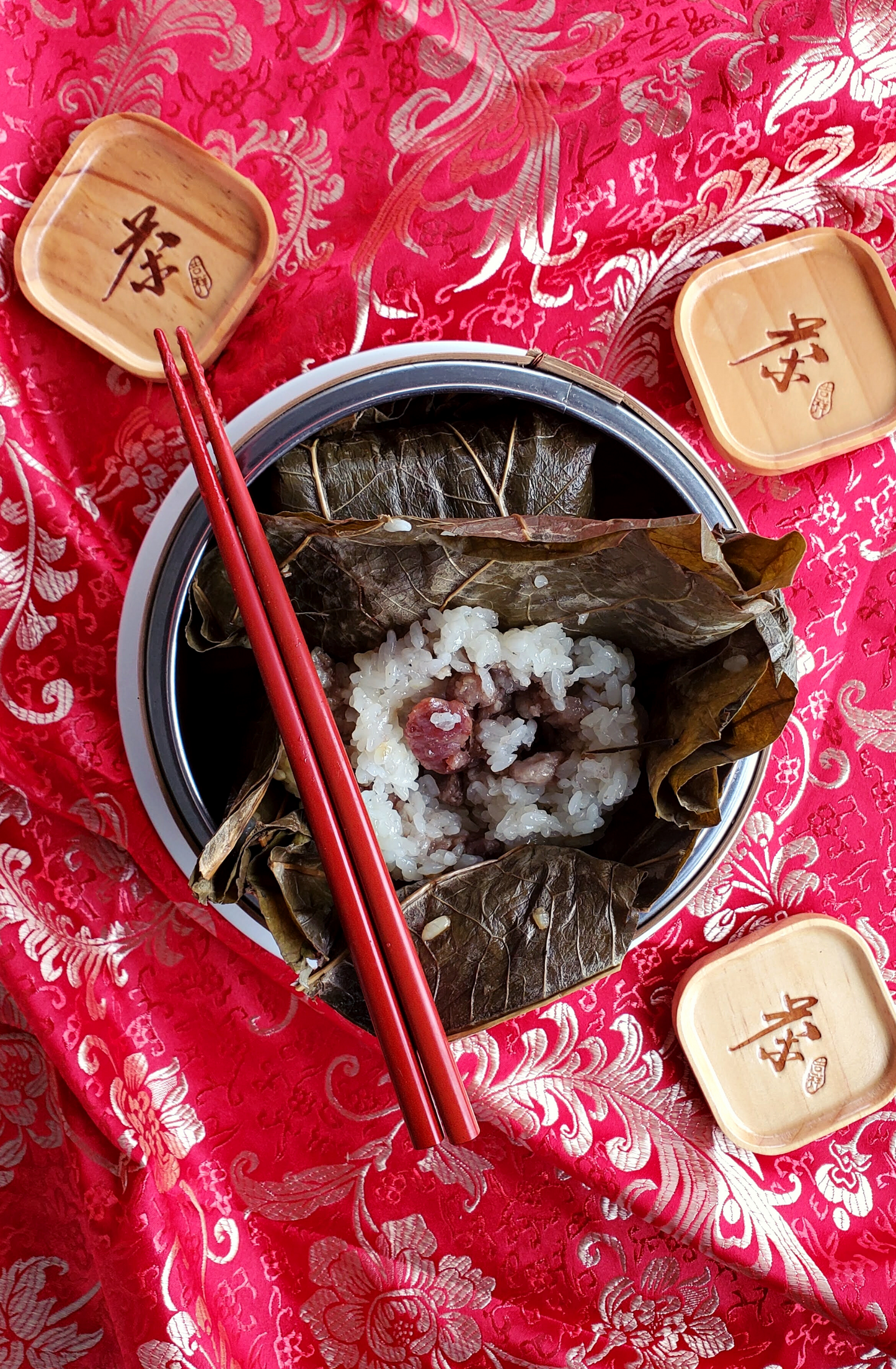 Lotus Wrapped Pork Sticky Rice - 珍珠雞 (zan1 zyu1 gai1) - FROZEN